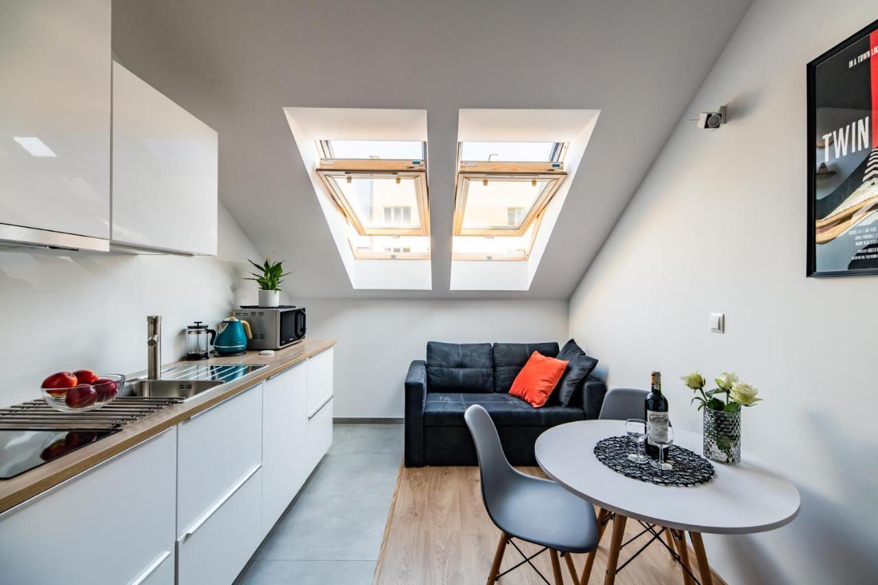 Neo Sky Apartment, Free Parking, 15 Min Walk Old Town&Kazimierz - By Homelike Krakow Exterior photo